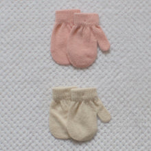Load image into Gallery viewer, Knitted Mittens