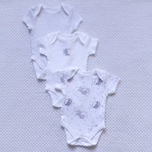 Load image into Gallery viewer, Bodysuits Packs Newborn size- Assorted Designs