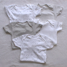 Load image into Gallery viewer, Bodysuit Packs 2-3yrs - Assorted Designs