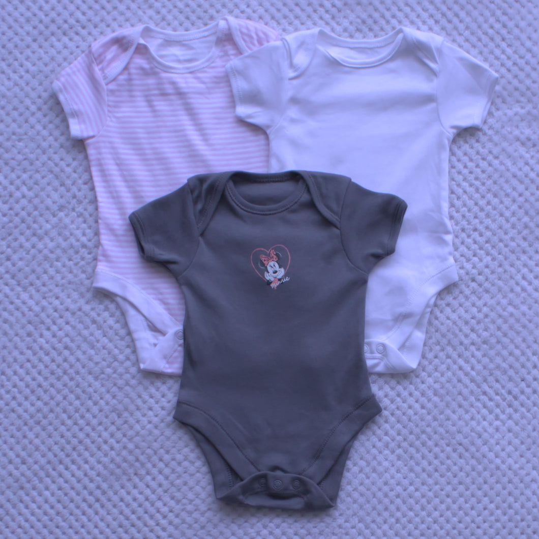 3 Pack Bodysuits 3-6m only