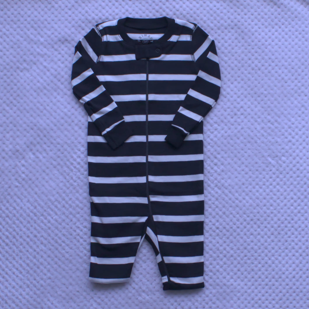 Single Sleepsuit 9-12m only